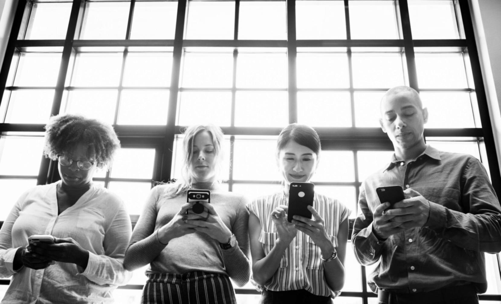 Moderne Arbeitsplätze in der Finanzberatung